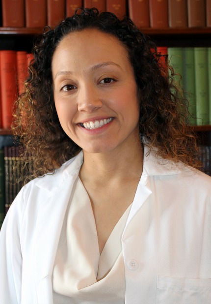 Wendy Sulina Vargas, MD Profile Headshot