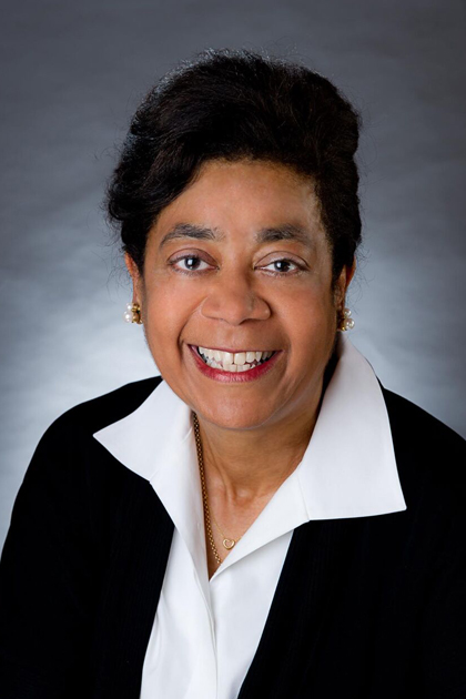 Saundra Curry, MD Profile Headshot