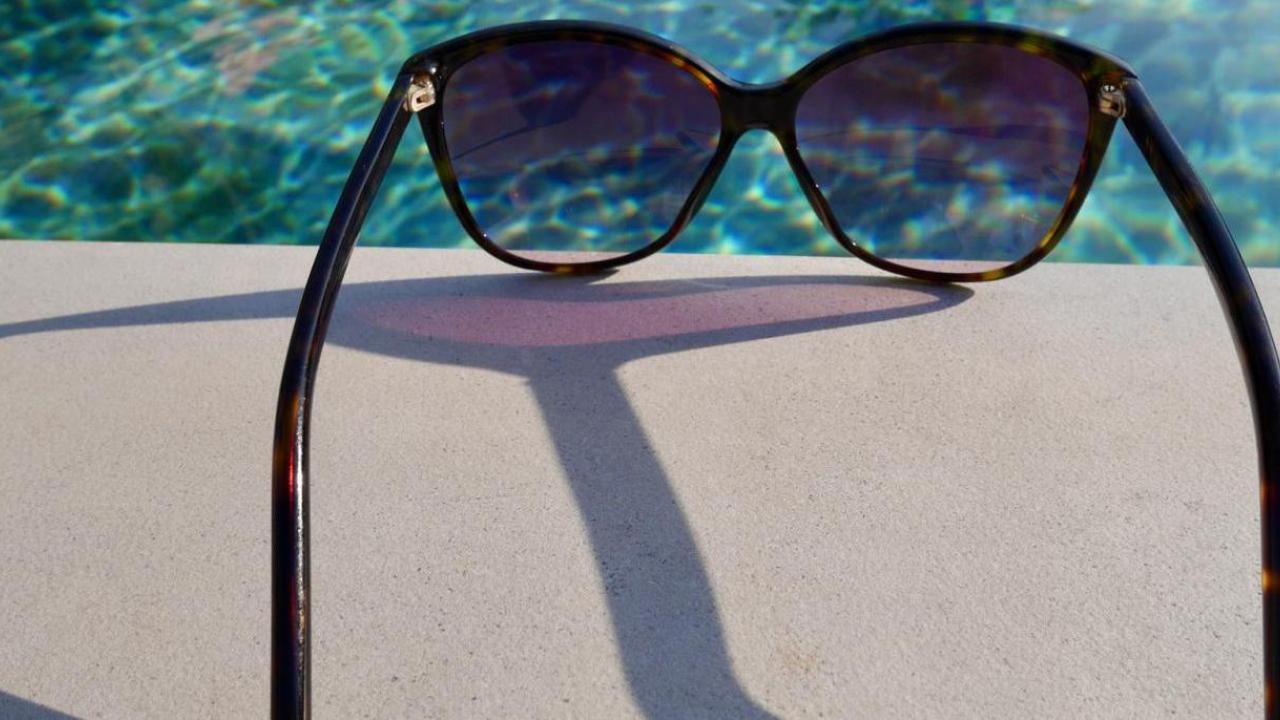 Do sunglasses hurt your eyes new arrivals
