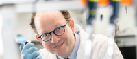 dr. aaron viny in the lab