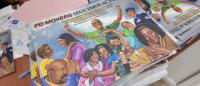 copy of pd movers pamphlets, portratying multicultural seniors illustrated on a pamphlet with spanish writing.
